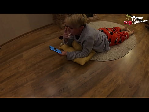 ❤️ Beprotiška blondinė čiulpia didžiulį penį ir šokinėja ant jo - analinis seksas ☑ Dulkinimo video prie mūsų lt.mobilecric.top ☑